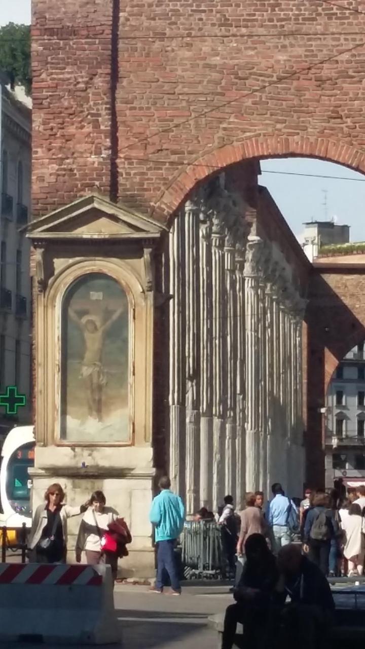 Uptoyou Milano Exteriör bild