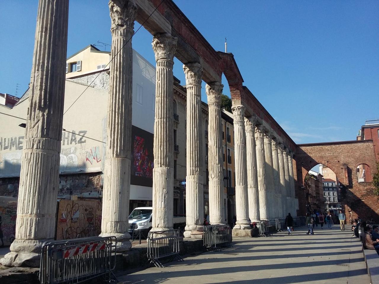 Uptoyou Milano Exteriör bild